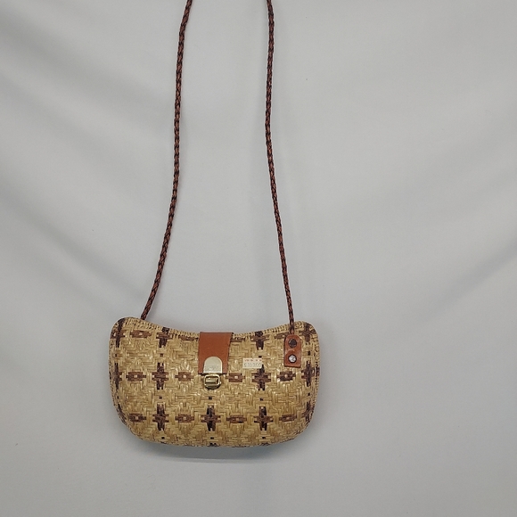NWT Small Kwun Fung Rattan Purse - Picture 2 of 14